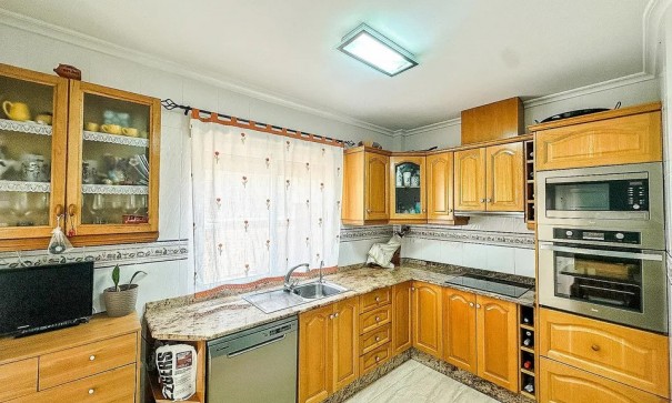 Venta - Casa de pueblo -
Hondón de los Fráiles