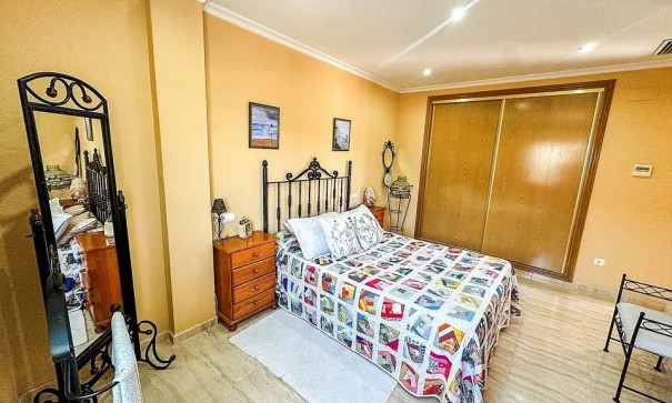 Venta - Casa de pueblo -
Hondón de los Fráiles