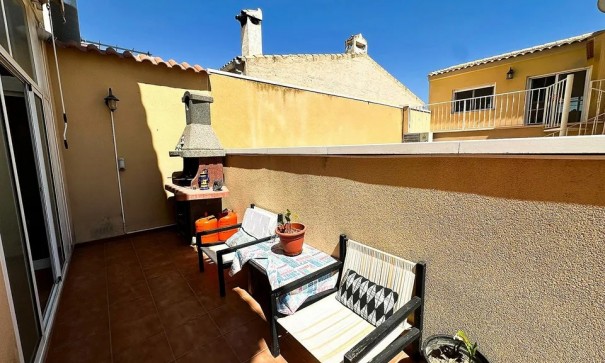 Venta - Casa de pueblo -
Hondón de los Fráiles