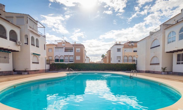 Sale - Apartment Flat -
Torrevieja - Playa de los Naufragos