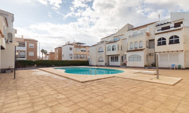 Sale - Apartment Flat -
Torrevieja - Playa de los Naufragos