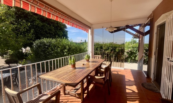 Venta - Chalet Independiente -
Orihuela