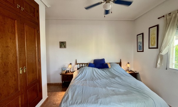 Venta - Chalet Independiente -
Orihuela