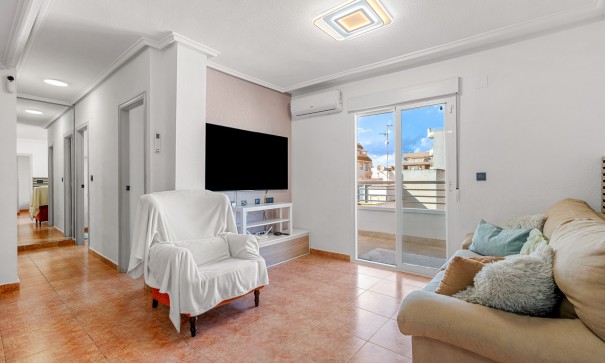 Videresalg - Lejlighed lejlighed -
Torrevieja