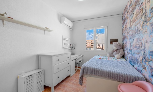 Videresalg - Lejlighed lejlighed -
Torrevieja