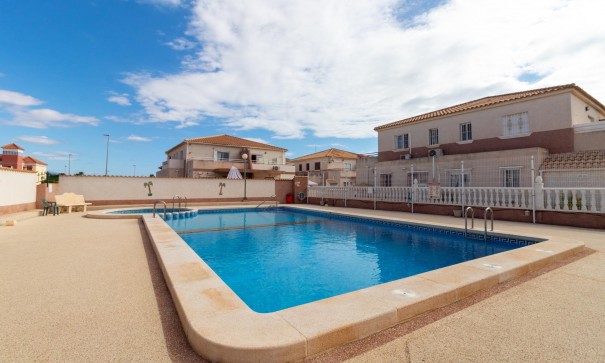 Sale - Town house -
Orihuela Costa - Cabo Roig