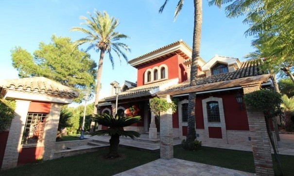 Återförsäljning - Fristående villa -
Orihuela Costa - Campoamor