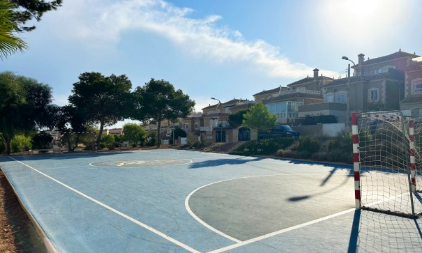 Sale - Apartment Flat -
San Miguel de Salinas - Las filipinas