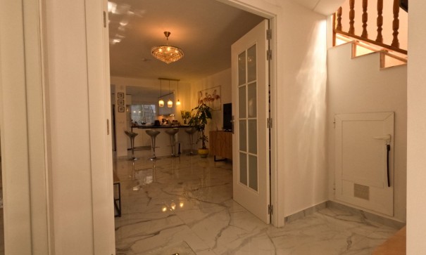 Sale - Terraced house / Townhouse -
Torrevieja - El Acequión - Los Náufragos