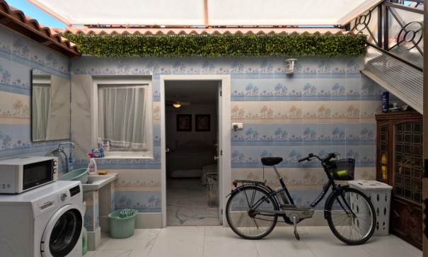 Sale - Terraced house / Townhouse -
Torrevieja - El Acequión - Los Náufragos