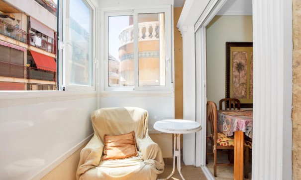 Sale - Apartment Flat -
Torrevieja - Centro