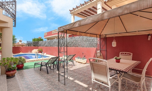 Venta - Chalet Independiente -
Algorfa - Lo Crispin