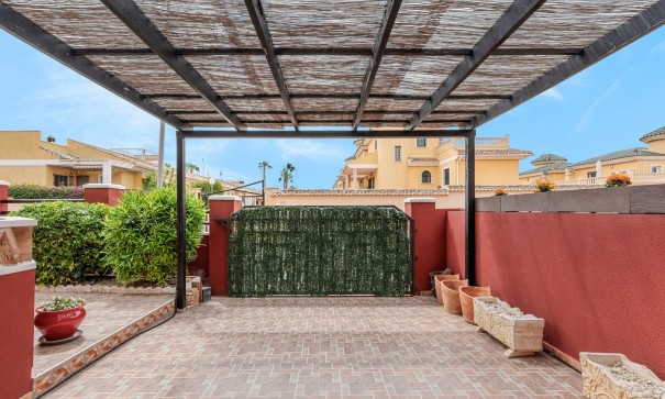 Venta - Chalet Independiente -
Algorfa - Lo Crispin