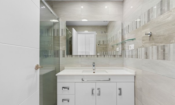 Sale - Apartment Flat -
Torrevieja - Punta Prima