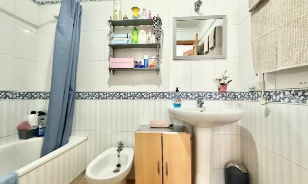 Herverkoop - Apartement Flat -
Torrevieja - Playa del cura