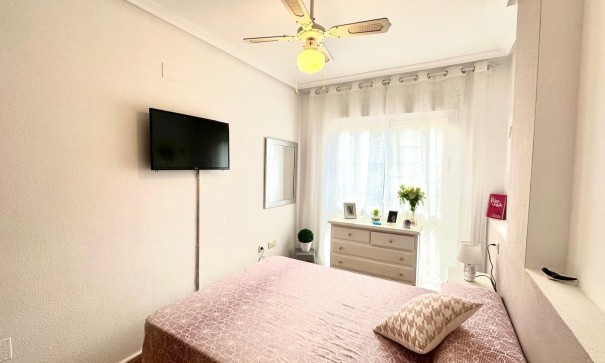 Herverkoop - Apartement Flat -
Torrevieja - Playa del cura