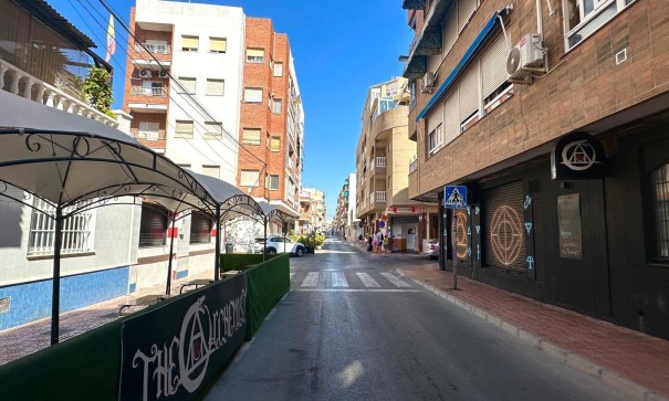 Återförsäljning - Lägenhet lägenhet -
Torrevieja - Paseo maritimo