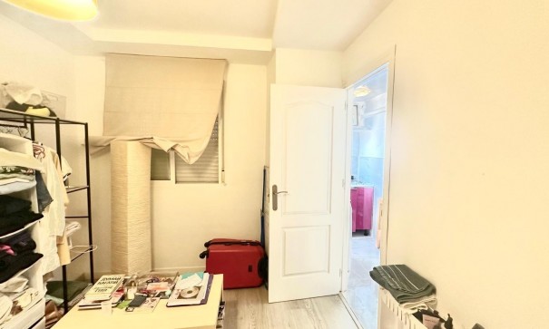 Återförsäljning - Lägenhet lägenhet -
Torrevieja - Paseo maritimo