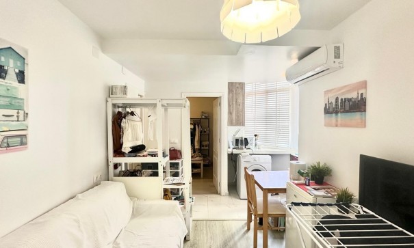 Återförsäljning - Lägenhet lägenhet -
Torrevieja - Paseo maritimo