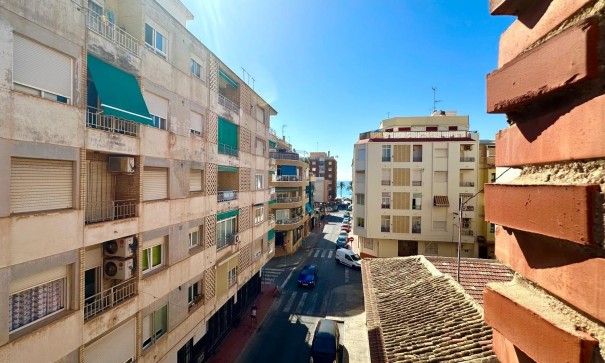Återförsäljning - Lägenhet lägenhet -
Torrevieja - Paseo maritimo