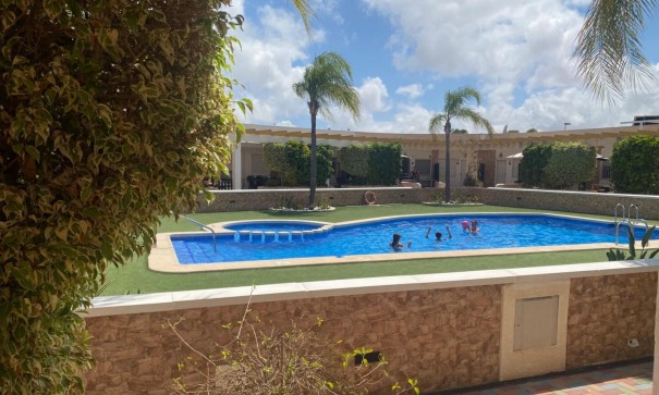 Sale - Terraced house / Townhouse -
Orihuela Costa - Mil Palmeras