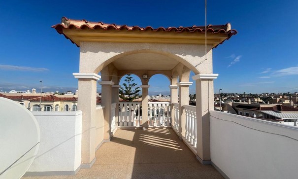 Revente - Villa Individuelle -
Algorfa