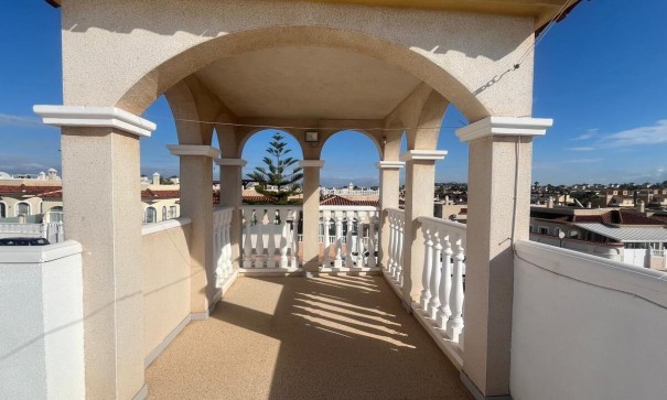 Revente - Villa Individuelle -
Algorfa