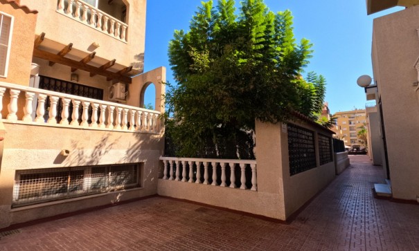 Återförsäljning - Lägenhet lägenhet -
Torrevieja