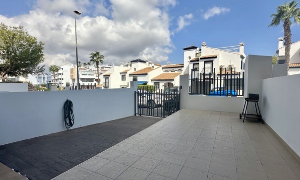 Sale - Apartment Flat -
Orihuela Costa - Villamartín