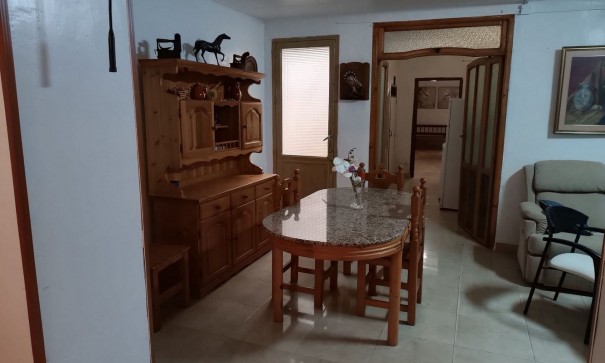 Resale - Finca Landgut -
Yecla