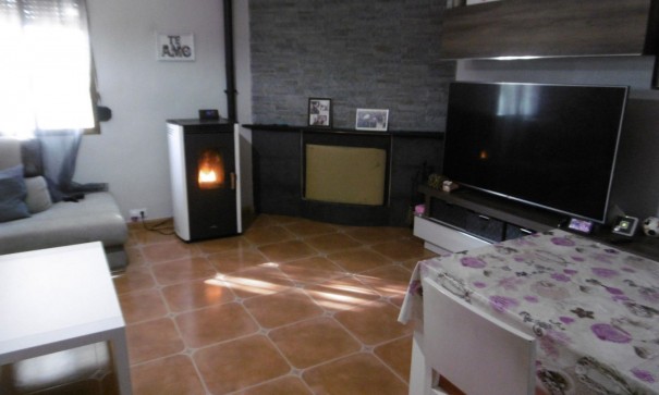 Venta - Chalet Independiente -
Yecla