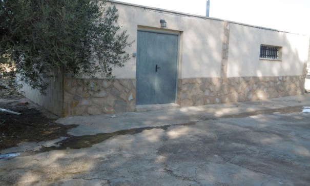 Venta - Chalet Independiente -
Yecla