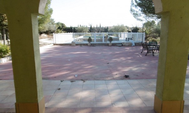 Venta - Chalet Independiente -
Yecla