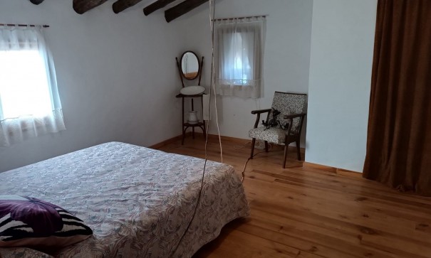 Videresalg - Finca landejendom -
Yecla