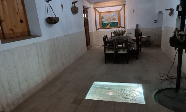 Videresalg - Finca landejendom -
Yecla