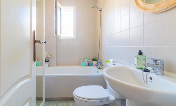 Återförsäljning - Lägenhet lägenhet -
Torrevieja - La veleta