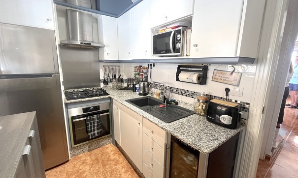 Videresalg - Byhus -
Algorfa