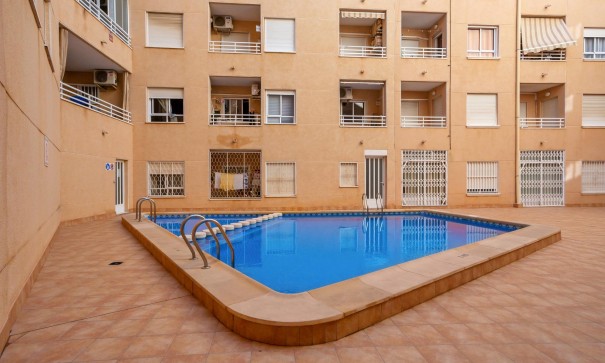 Sale - Apartment Flat -
Torrevieja - Playa de los locos