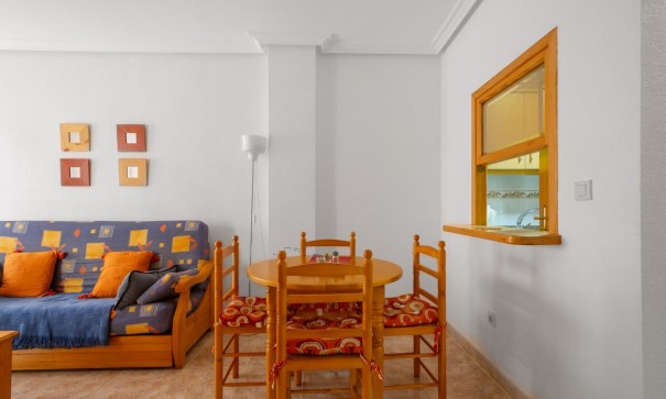 Sale - Apartment Flat -
Torrevieja - Playa de los locos