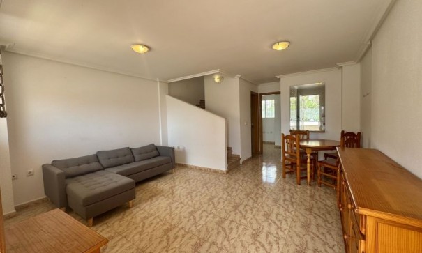 Venta - Chalet Independiente -
Orihuela Costa