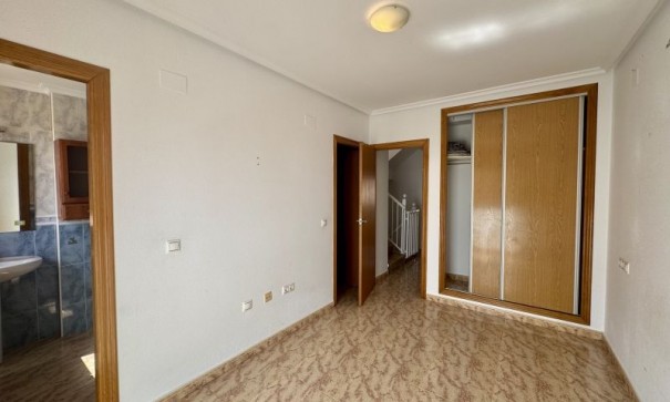 Venta - Chalet Independiente -
Orihuela Costa