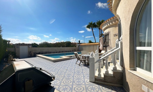 Sale - Detached Villa -
Orihuela Costa - Playa Flamenca