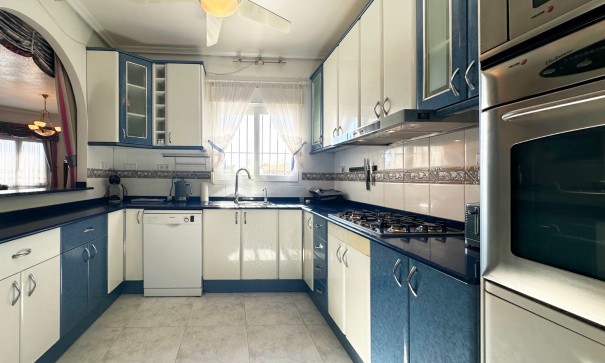 Sale - Detached Villa -
Orihuela Costa - Playa Flamenca