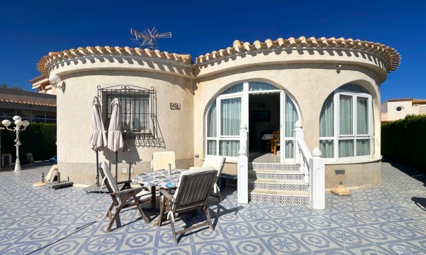 Sale - Detached Villa -
Orihuela Costa - Playa Flamenca