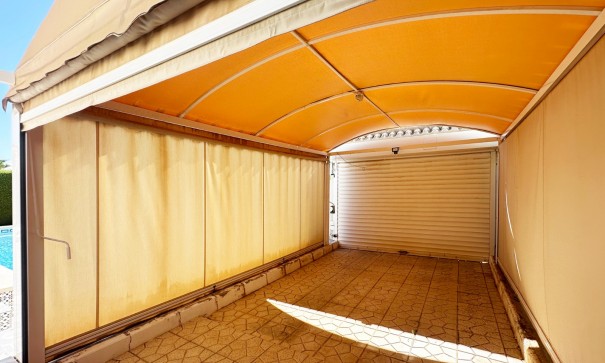 Sale - Detached Villa -
Orihuela Costa - Playa Flamenca