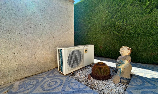 Sale - Detached Villa -
Orihuela Costa - Playa Flamenca