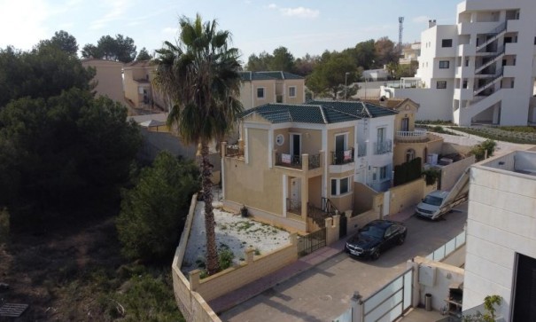 Sale - Detached Villa -
Orihuela