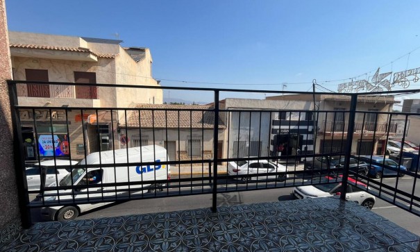 Återförsäljning - Radhus -
Algorfa