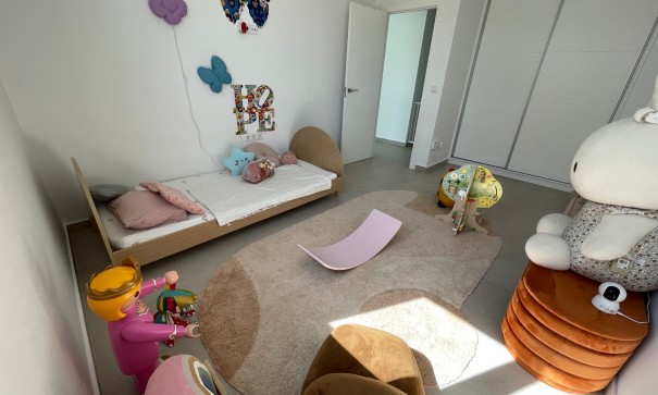 Venta - Chalet Independiente -
Formentera del Segura - Pueblo