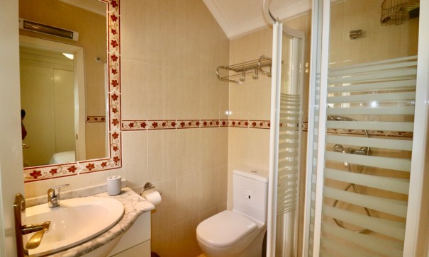 Resale - Freistehende Villa -
Guardamar del Segura - El Raso